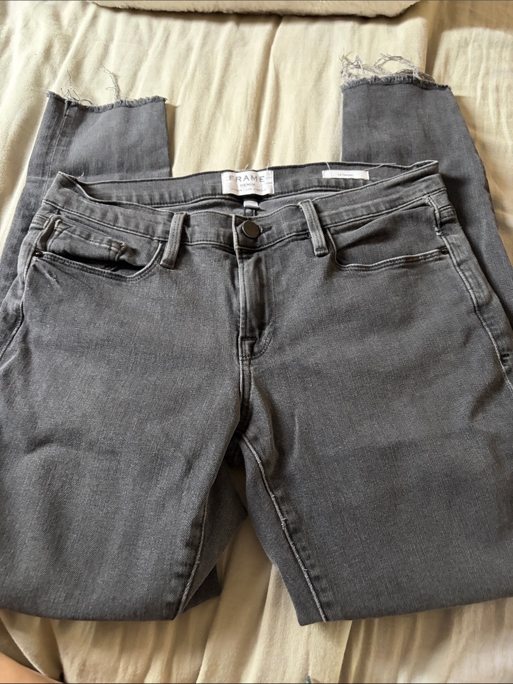 Frame Denim Grey Cropped Frayed-Hem Ankle Jeans